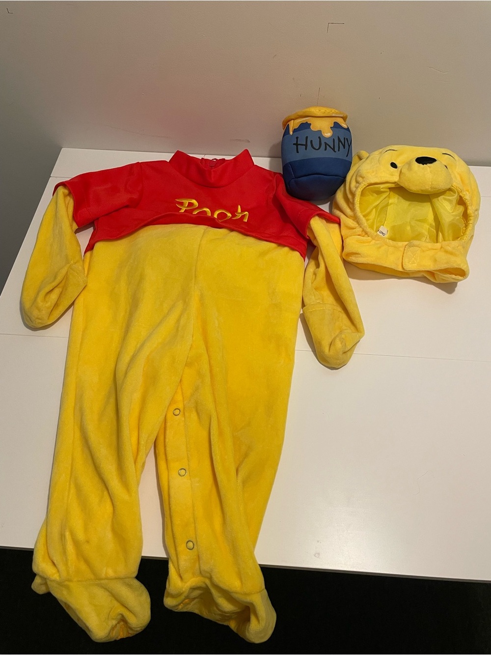 Disney Brand Winnie the Pooh Infant Costume Size 6-12 Months Bodysuit Hunny Pot